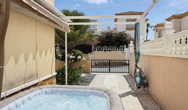 Brukt - Apartment -
Orihuela Costa - Costa Blanca