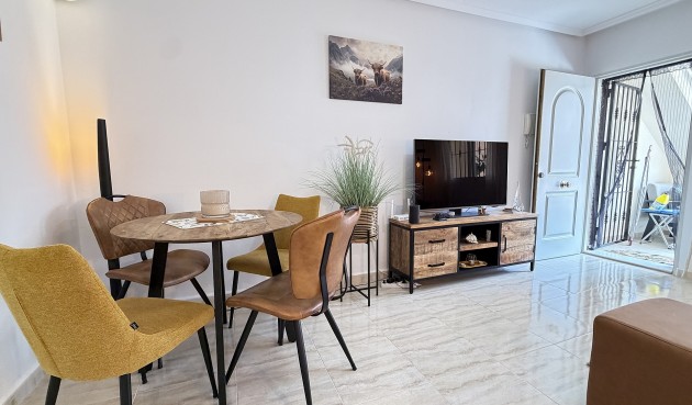 Brukt - Apartment -
Orihuela Costa - Costa Blanca