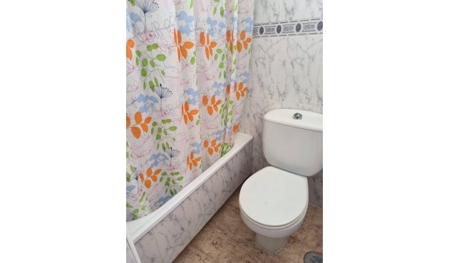 Brukt - Bungalow -
Orihuela Costa - Playa Flamenca