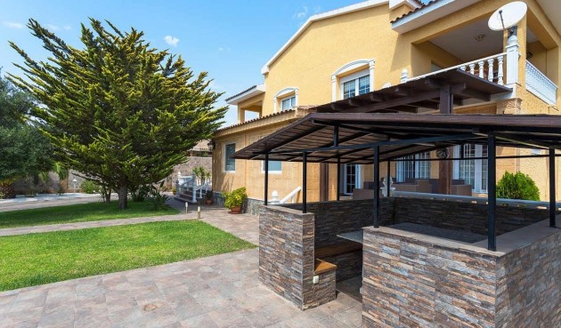 Brukt - Villa -
Orihuela Costa - Costa Blanca