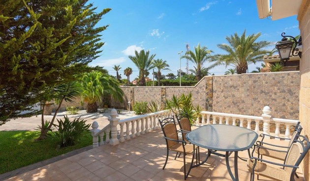 Brukt - Villa -
Orihuela Costa - Costa Blanca