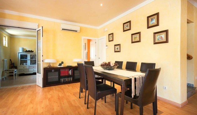 Brukt - Villa -
Orihuela Costa - Costa Blanca