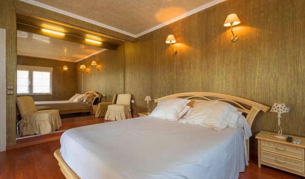 Brukt - Villa -
Orihuela Costa - Costa Blanca