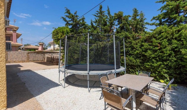 Brukt - Villa -
Orihuela Costa - Costa Blanca