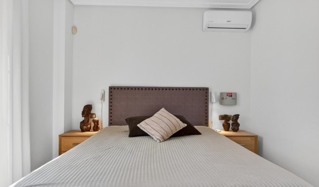 Brukt - Villa -
Orihuela Costa - Costa Blanca