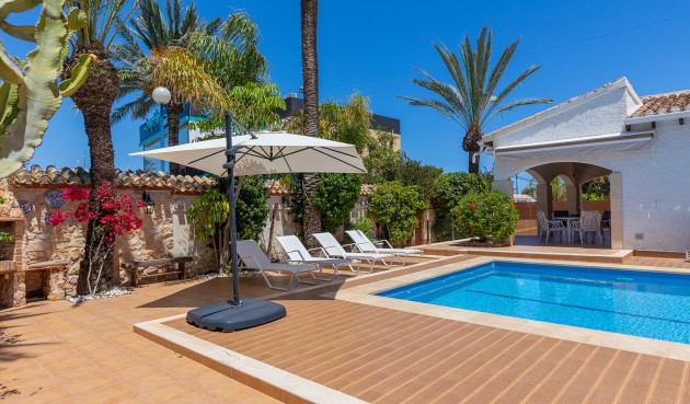 Brukt - Villa -
Orihuela Costa - Costa Blanca