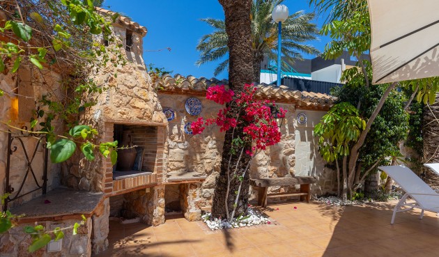 Brukt - Villa -
Orihuela Costa - Costa Blanca
