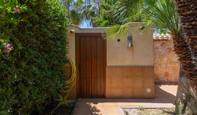 Brukt - Villa -
Orihuela Costa - Costa Blanca
