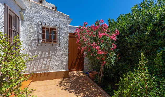 Brukt - Villa -
Orihuela Costa - Costa Blanca