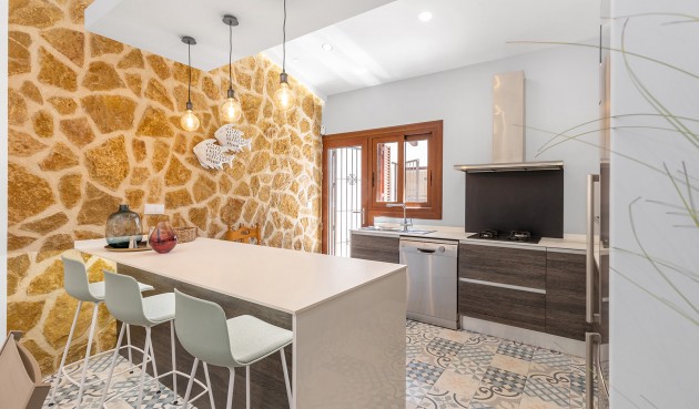 Brukt - Villa -
Orihuela Costa - Costa Blanca