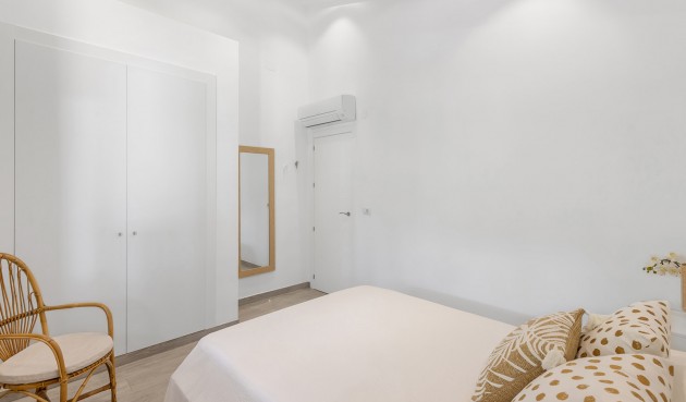 Brukt - Villa -
Orihuela Costa - Costa Blanca