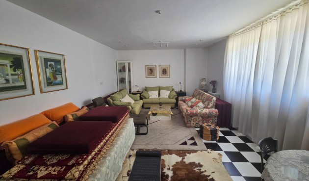 Brukt - Villa -
Elche - Costa Blanca