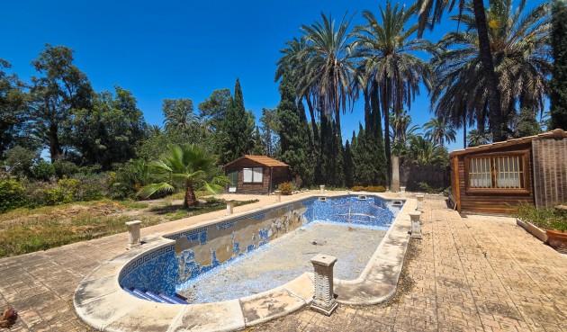 Brukt - Villa -
Elche - Costa Blanca