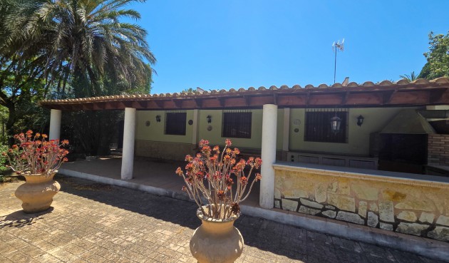 Brukt - Villa -
Elche - Costa Blanca