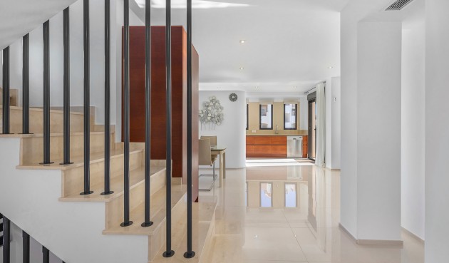 Brukt - Villa -
Orihuela Costa - Costa Blanca