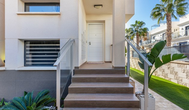 Brukt - Villa -
Orihuela Costa - Costa Blanca