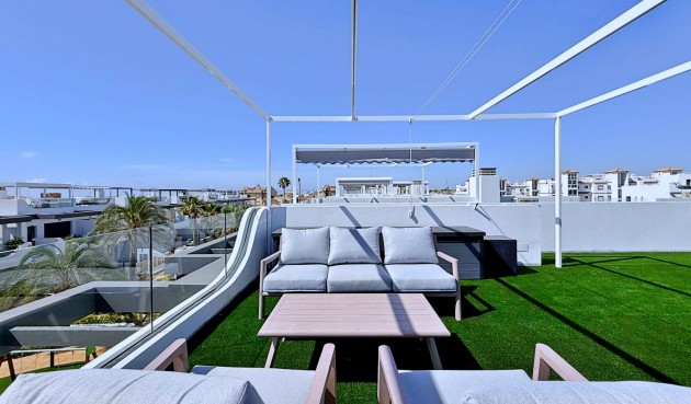 Brukt - Toppleilighet -
Orihuela Costa - Costa Blanca