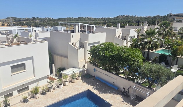 Brukt - Villa -
San Miguel de Salinas - Inland
