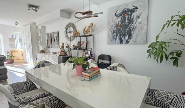 Brukt - Town House -
Orihuela Costa - Costa Blanca
