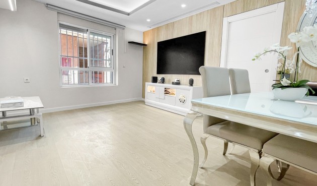 Brukt - Apartment -
Torrevieja - Costa Blanca