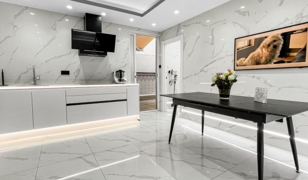 Brukt - Apartment -
Torrevieja - Costa Blanca