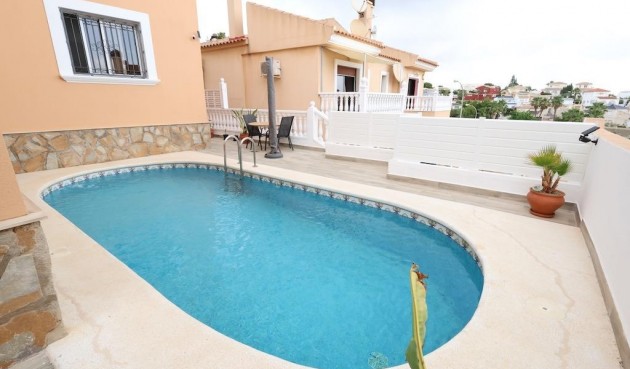 Brukt - Villa -
San Miguel de Salinas - Inland