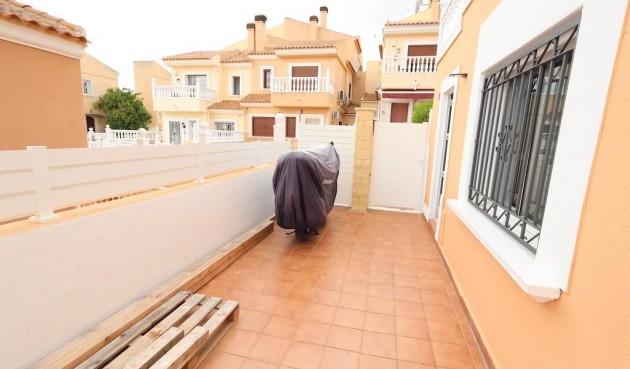 Brukt - Villa -
San Miguel de Salinas - Inland