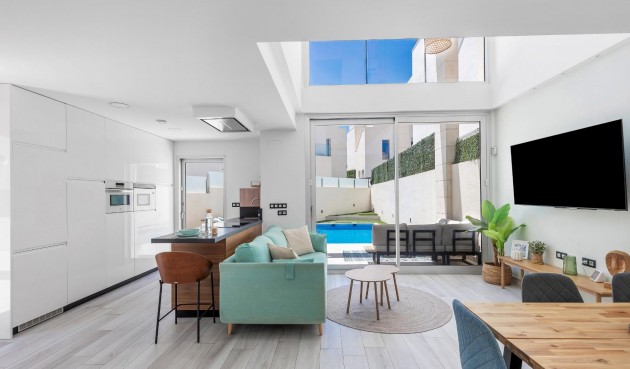 Brukt - Villa -
Orihuela Costa - Lomas de Cabo Roig