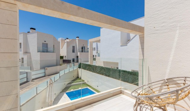 Brukt - Villa -
Orihuela Costa - Lomas de Cabo Roig