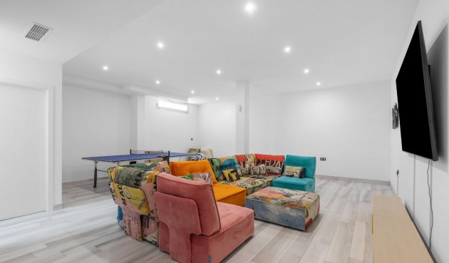 Brukt - Villa -
Orihuela Costa - Lomas de Cabo Roig