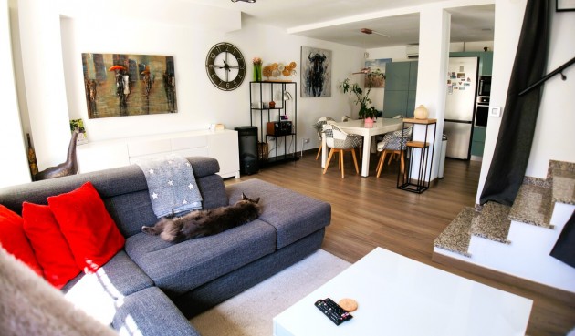 Brukt - Quad House -
El Galan - Inland