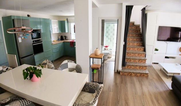 Brukt - Quad House -
El Galan - Inland