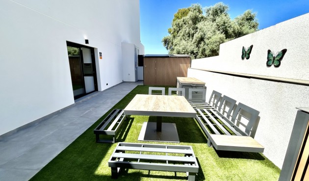 Brukt - Villa -
Villamartin - Costa Blanca