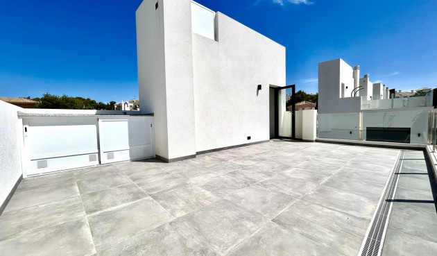 Brukt - Villa -
Villamartin - Costa Blanca