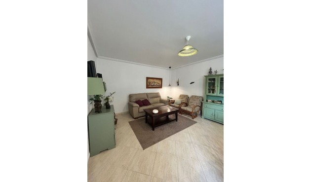 Brukt - Villa -
Torrevieja - aguas nuevas