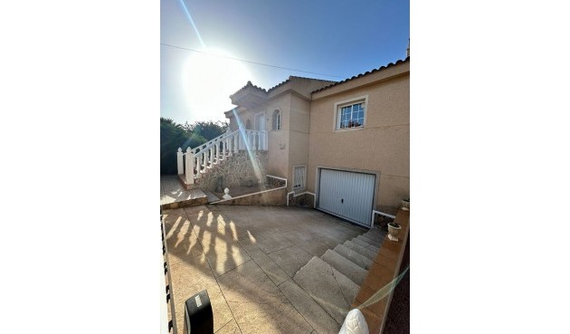 Brukt - Villa -
Torrevieja - aguas nuevas