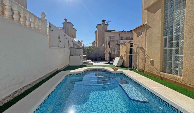 Brukt - Town House -
Orihuela Costa - Costa Blanca