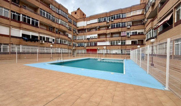 Brukt - Apartment -
Torrevieja - Centro