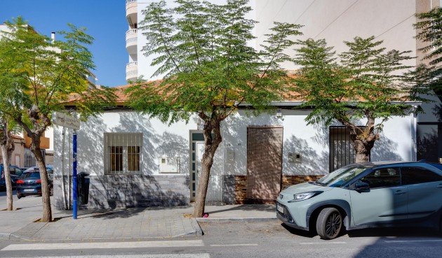 Brukt - Town House -
Torrevieja - Centro
