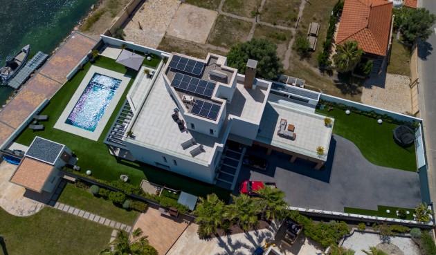 Brukt - Villa -
La Manga del Mar Menor - Costa Calida