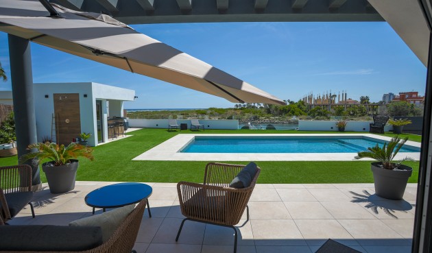 Brukt - Villa -
La Manga del Mar Menor - Costa Calida