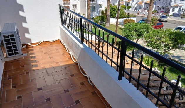 Brukt - Town House -
Orihuela Costa - Costa Blanca