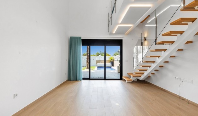 Resale - Villa -
Benijofar - Costa Blanca