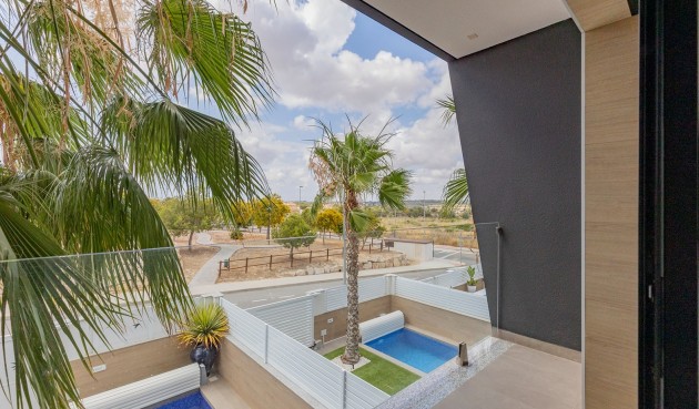Brukt - Villa -
Benijofar - Costa Blanca
