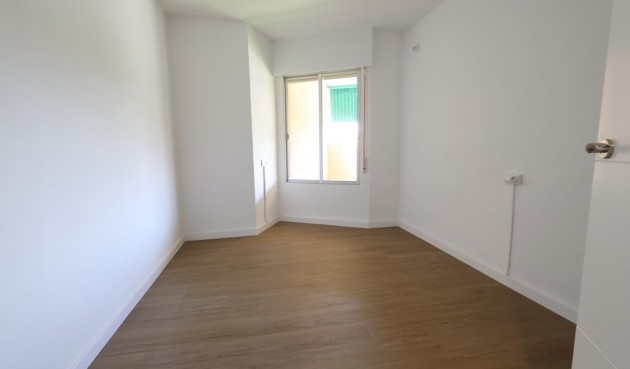 Brukt - Apartment -
Orihuela Costa - Costa Blanca