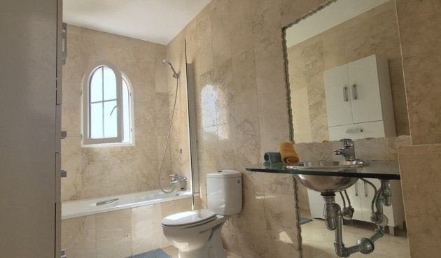 Brukt - Town House -
Las Ramblas Golf - Inland