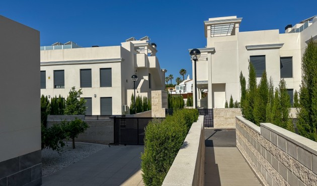 Brukt - Bungalow -
Ciudad Quesada - Costa Blanca