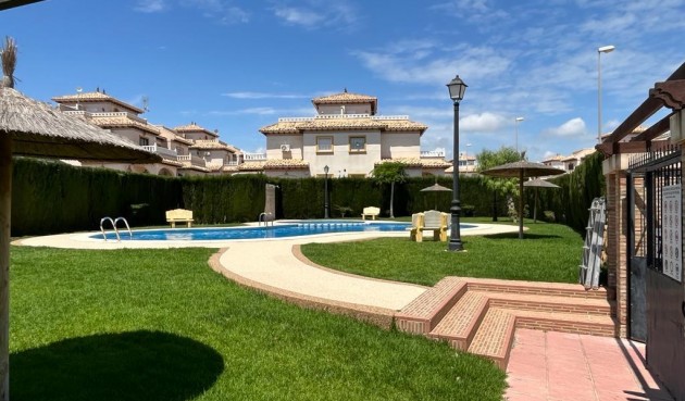 Brukt - Quad House -
Orihuela Costa - Montezenia