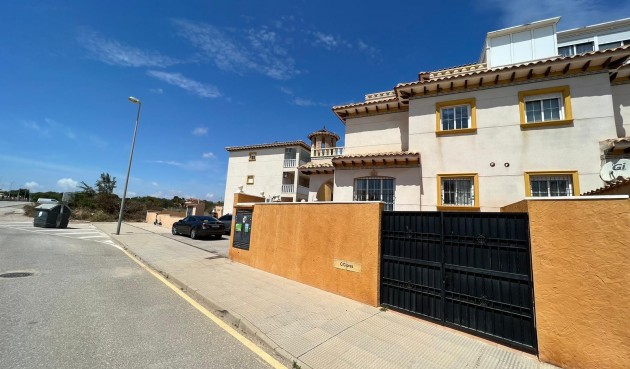 Brukt - Quad House -
Orihuela Costa - Montezenia