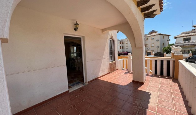 Brukt - Quad House -
Orihuela Costa - Montezenia